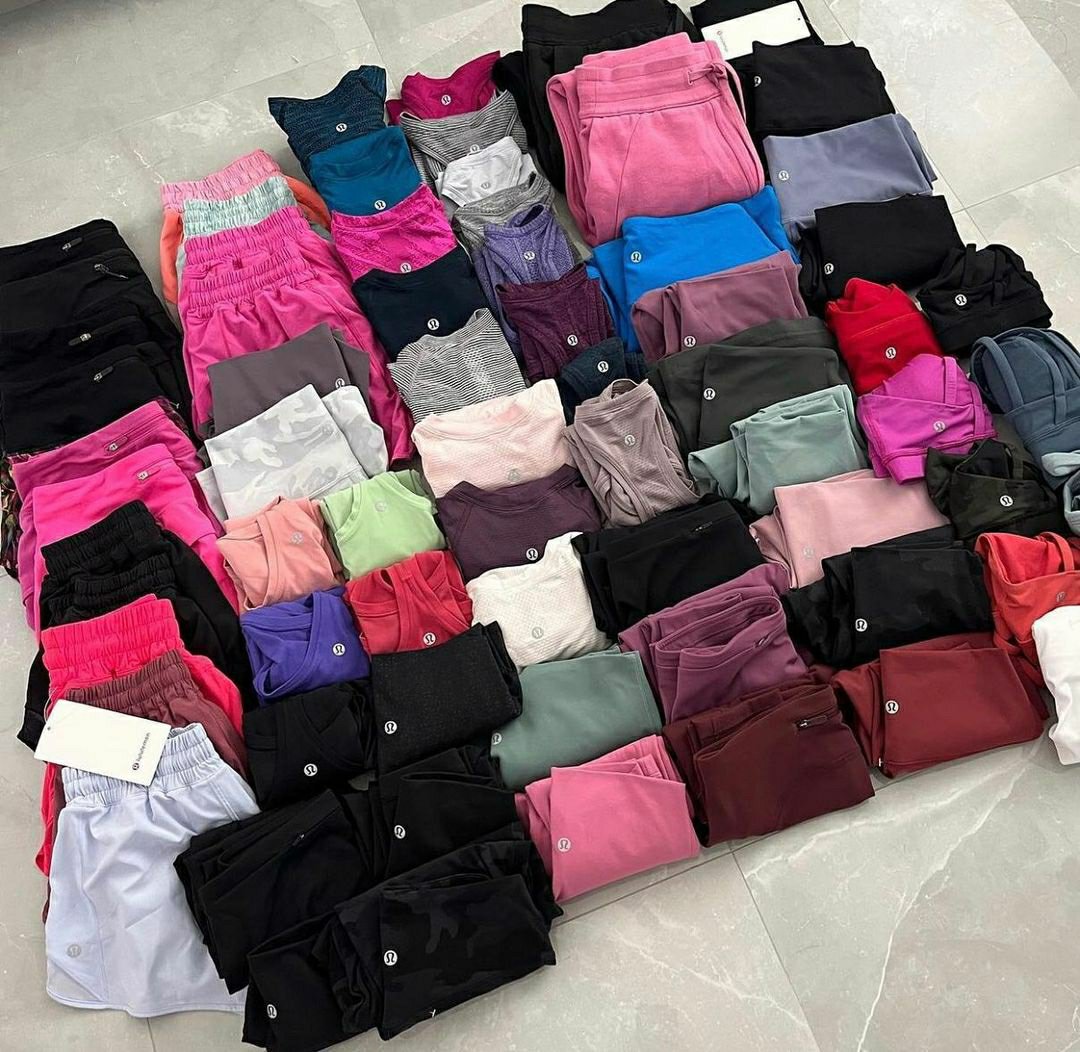 Lululemon clothes pallets